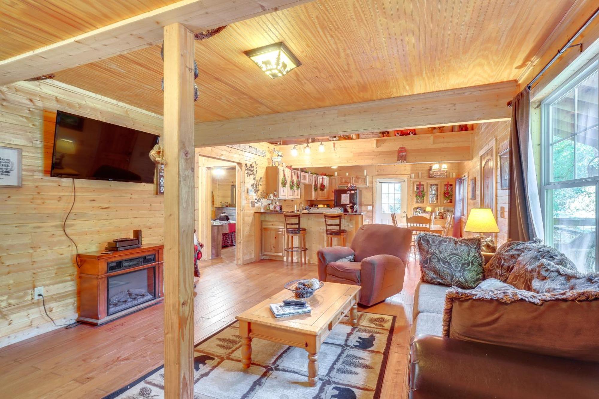 Just Fur Relaxin Sevierville Cabin With Hot Tub! Exteriér fotografie